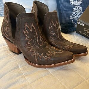 Ariat Tan Leather Western Boots